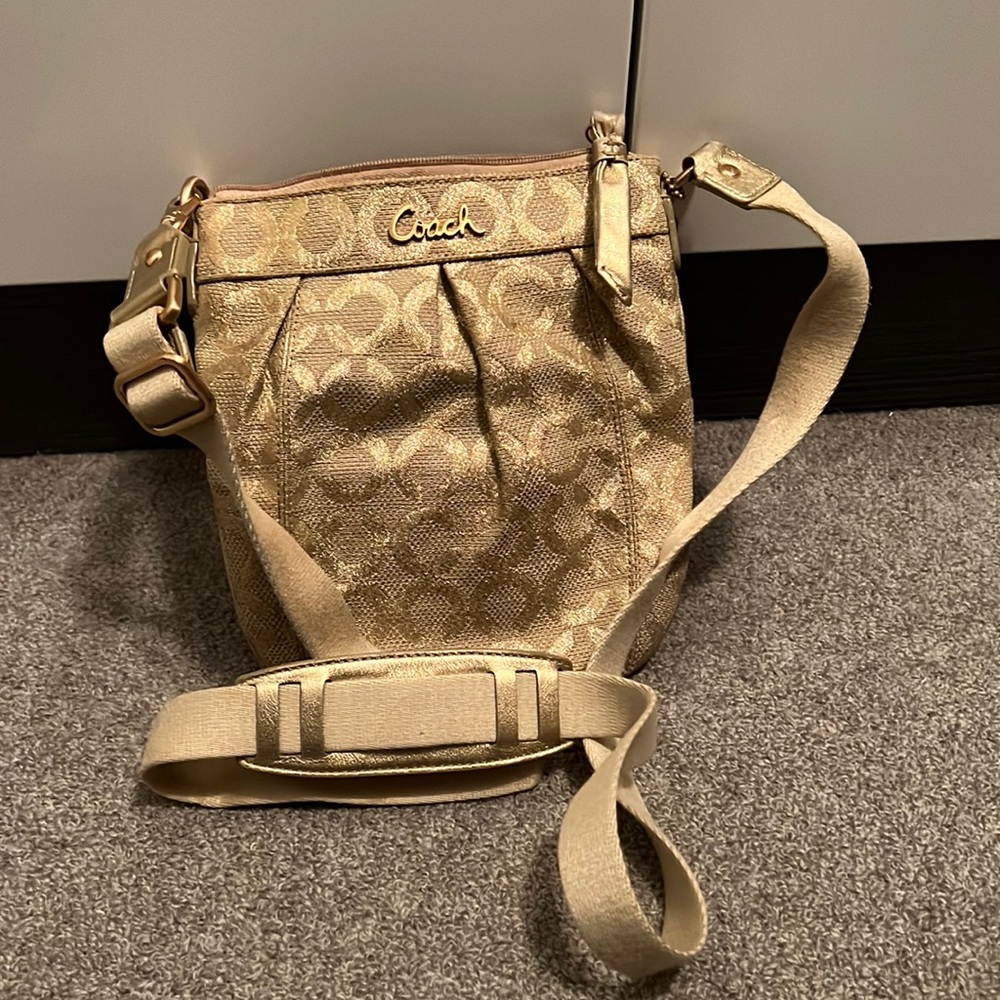 Excellent condition Coach cross body